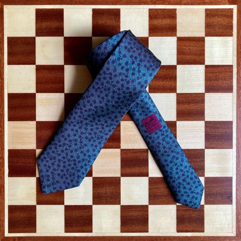 hermes tie chess